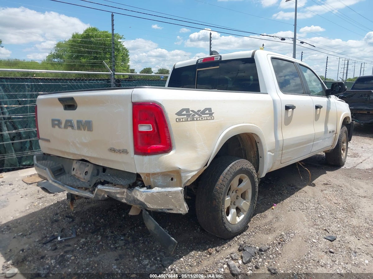 2025 RAM 1500 BIG HORN 4X4 5'7 BOX — снимка 4