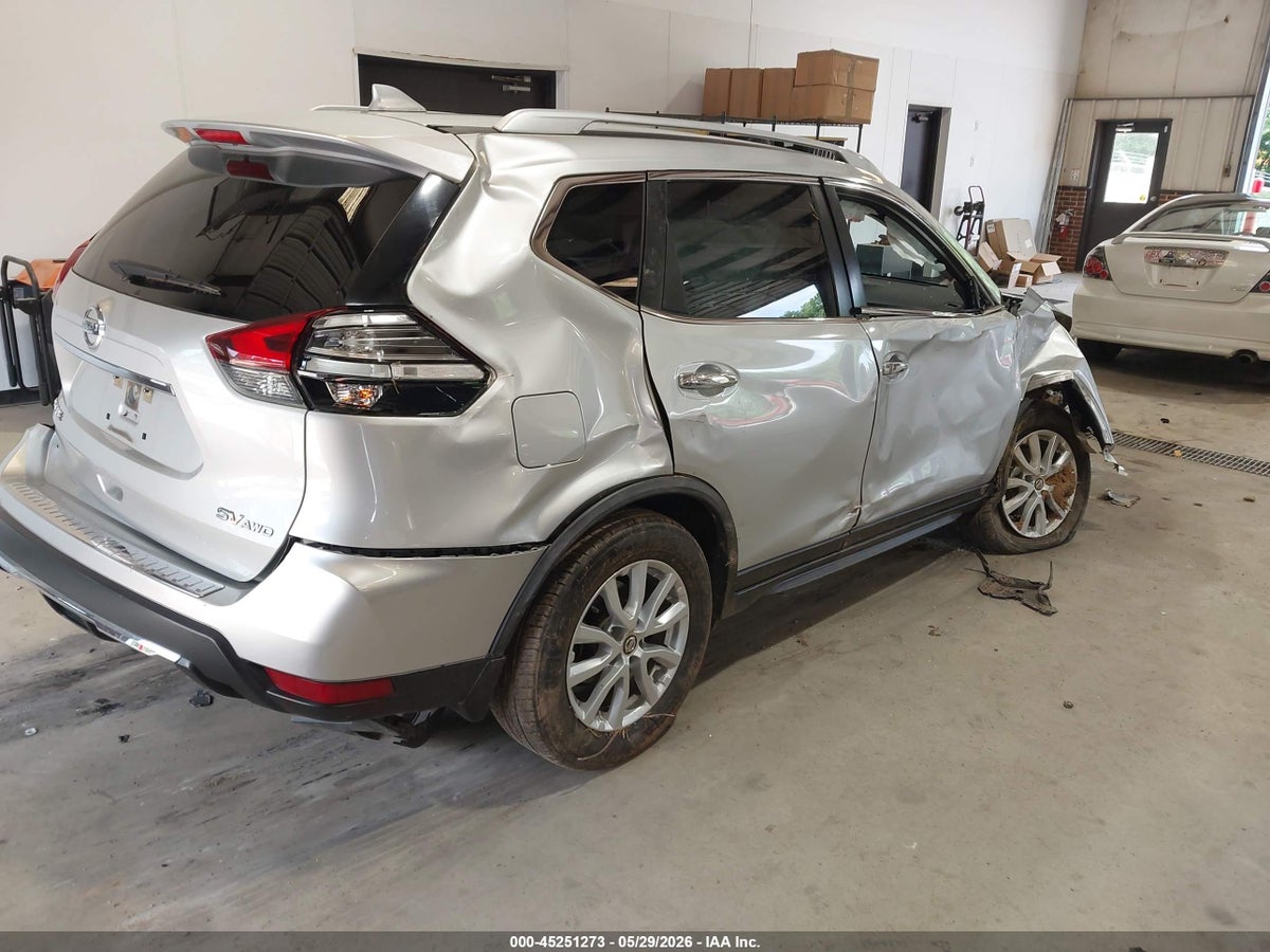 2017 NISSAN ROGUE SV — снимка 4