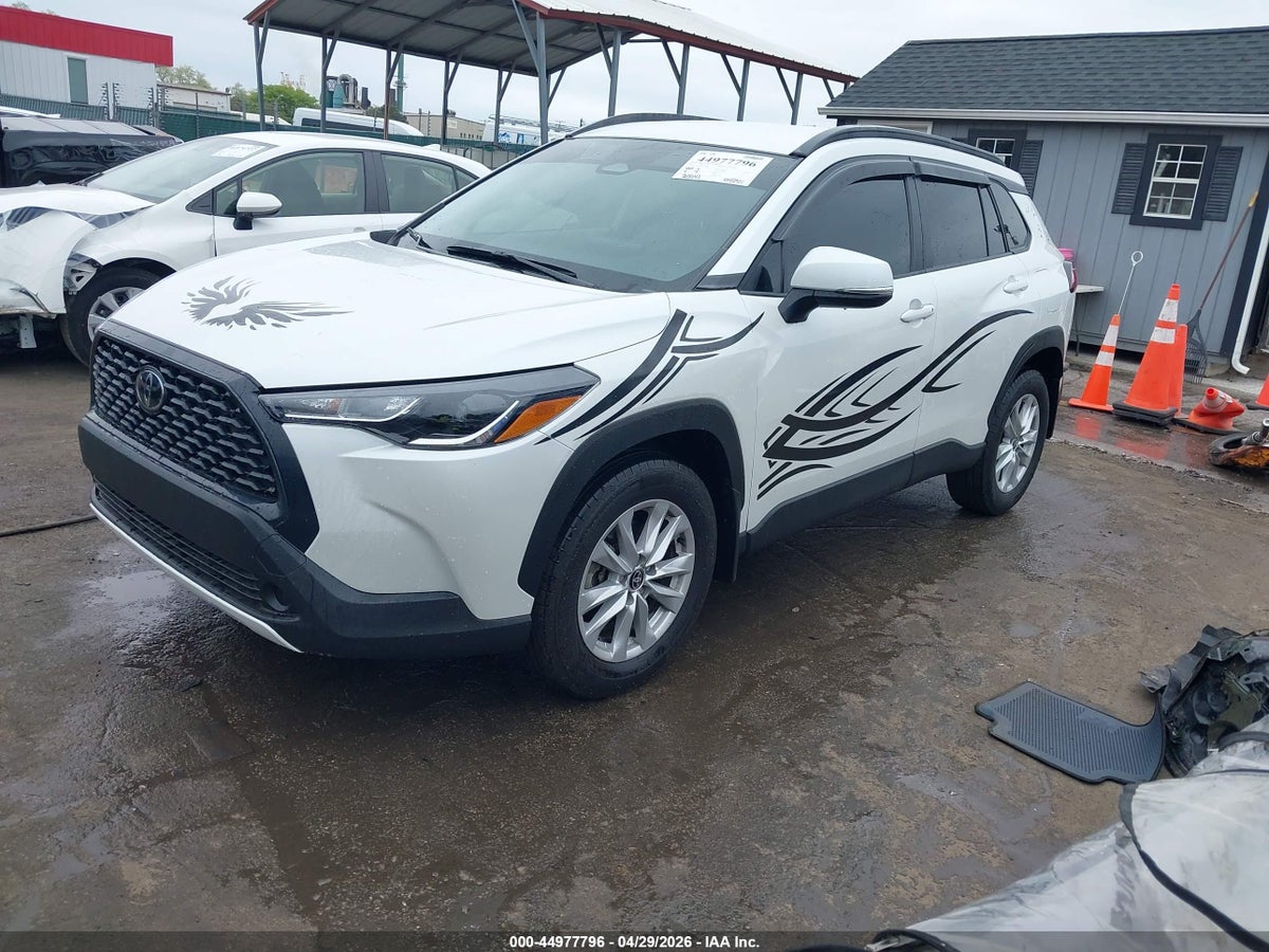 2024 TOYOTA COROLLA CROSS LE — снимка 2
