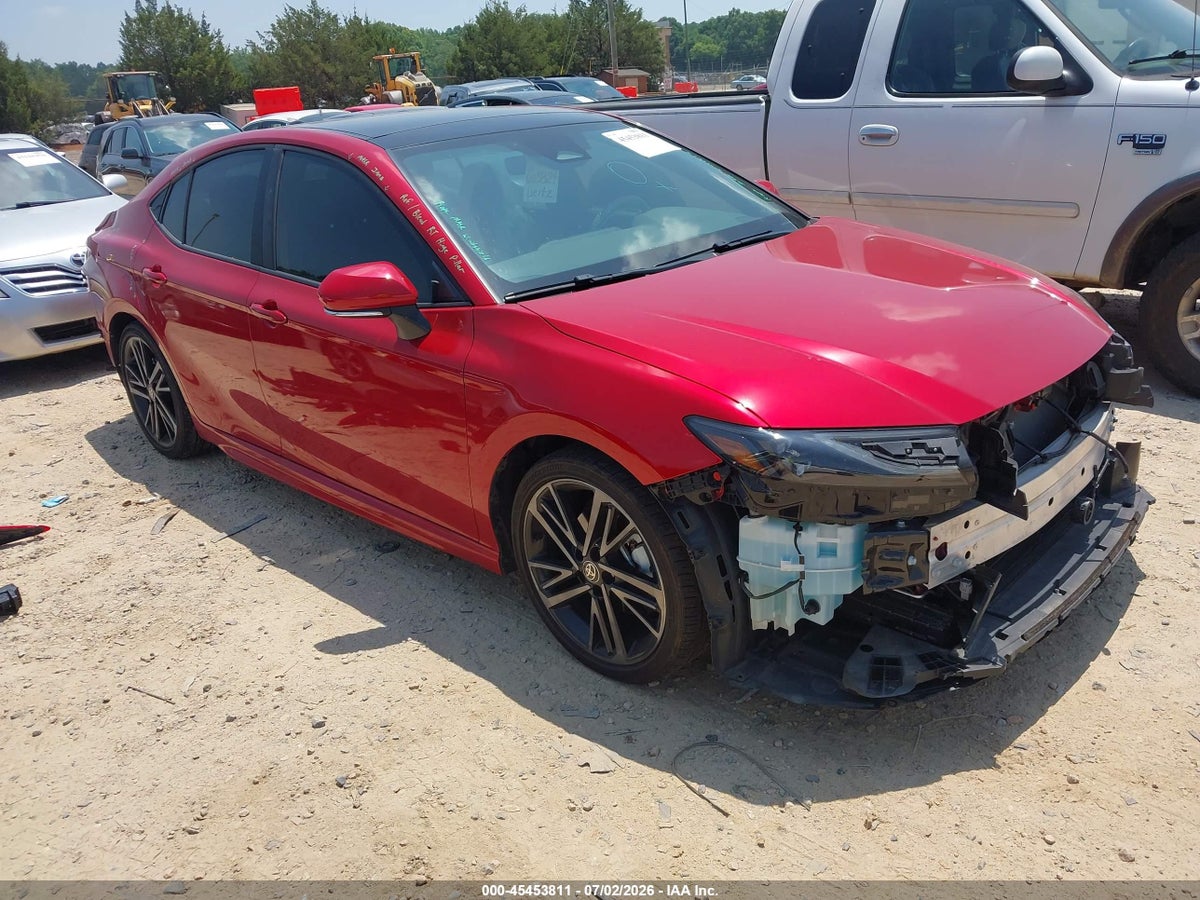 2025 TOYOTA CAMRY XSE