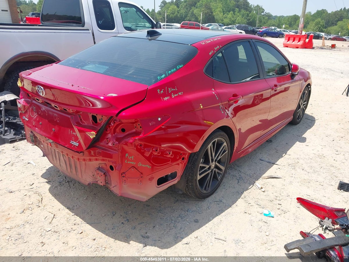 2025 TOYOTA CAMRY XSE — снимка 4