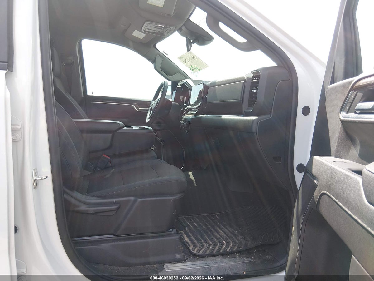 2026 CHEVROLET SILVERADO 1500 4WD SHORT BED RST — снимка 5