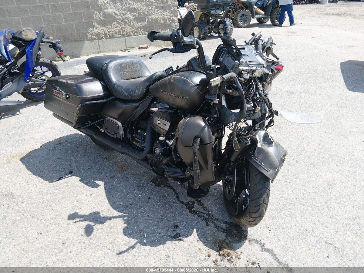 2021 HARLEY-DAVIDSON FLHTK