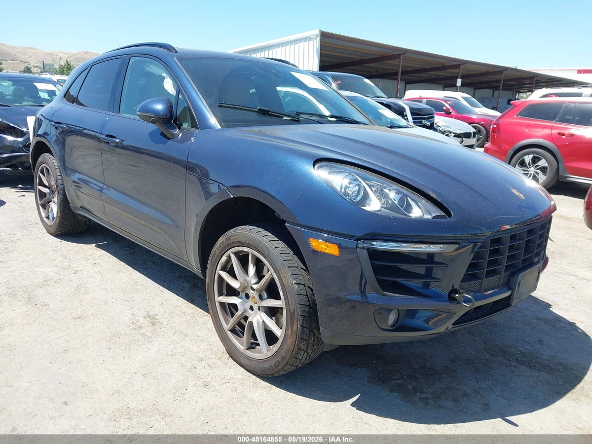 2018 PORSCHE MACAN SPORT EDITION