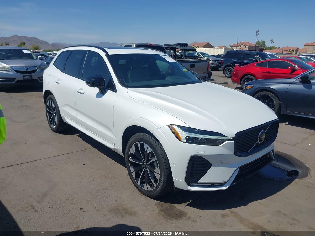 2026 VOLVO XC60 B5 PLUS