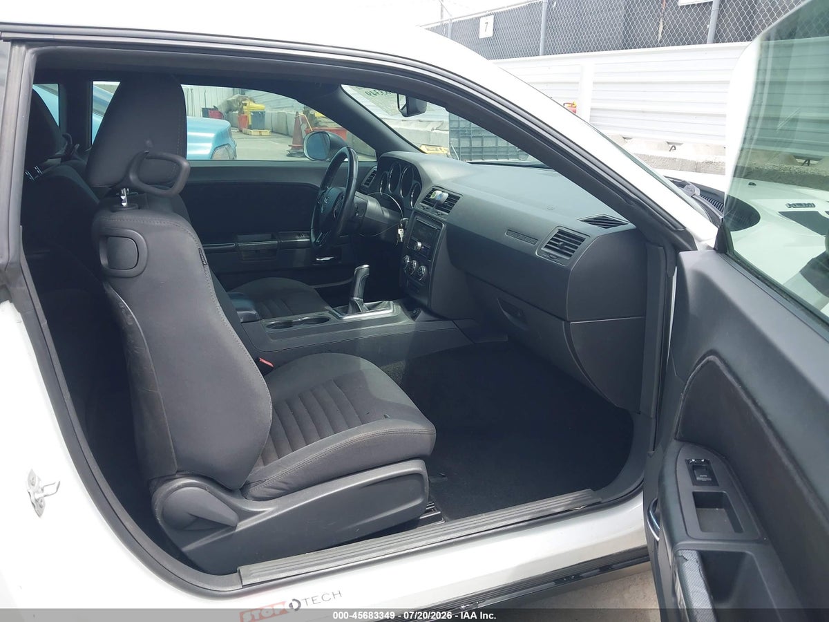 2011 DODGE CHALLENGER R/T — снимка 5