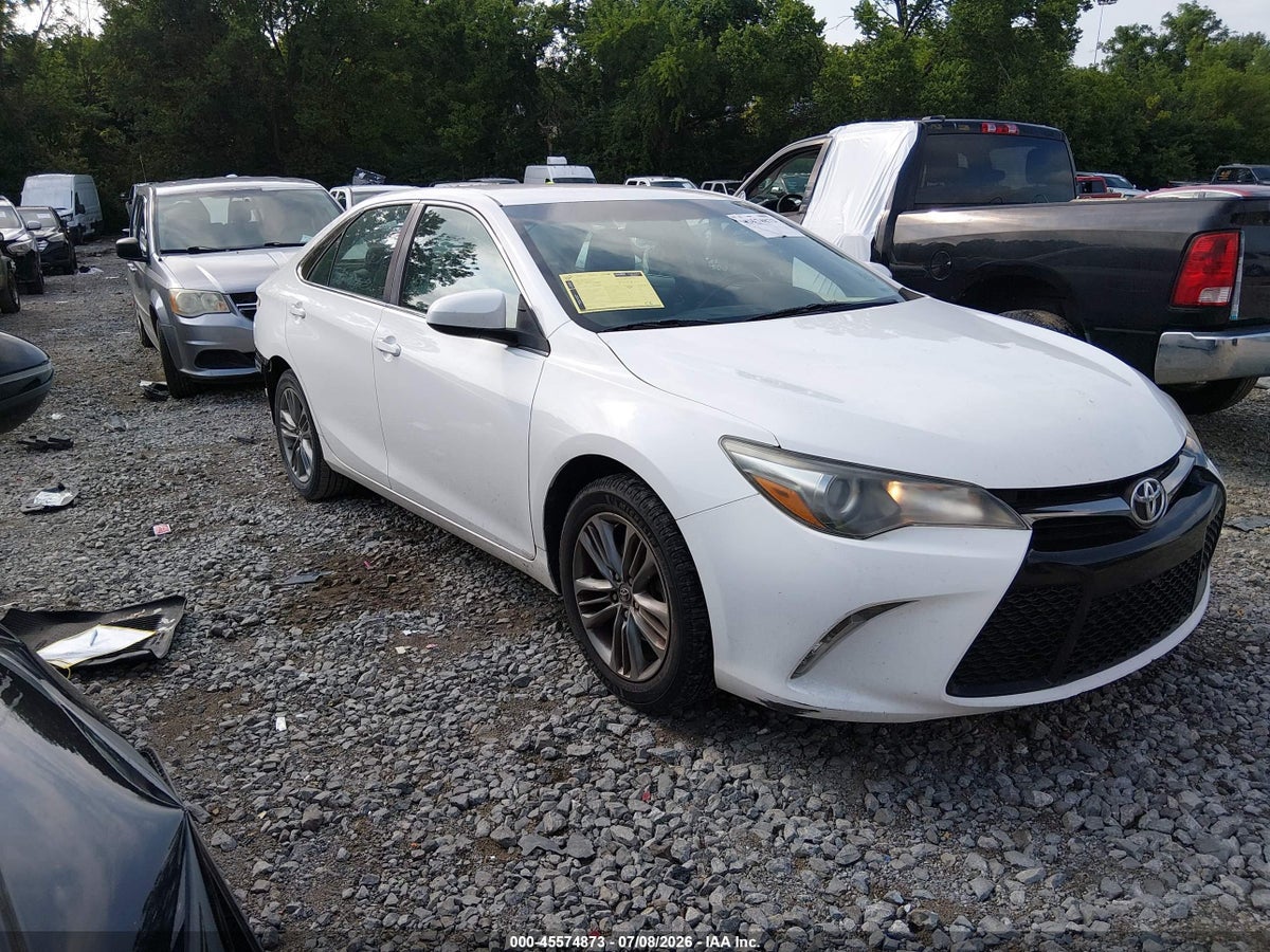 2017 TOYOTA CAMRY SE