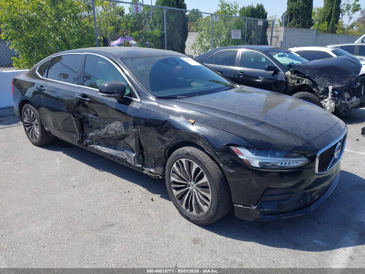 2020 VOLVO S90 T6 MOMENTUM