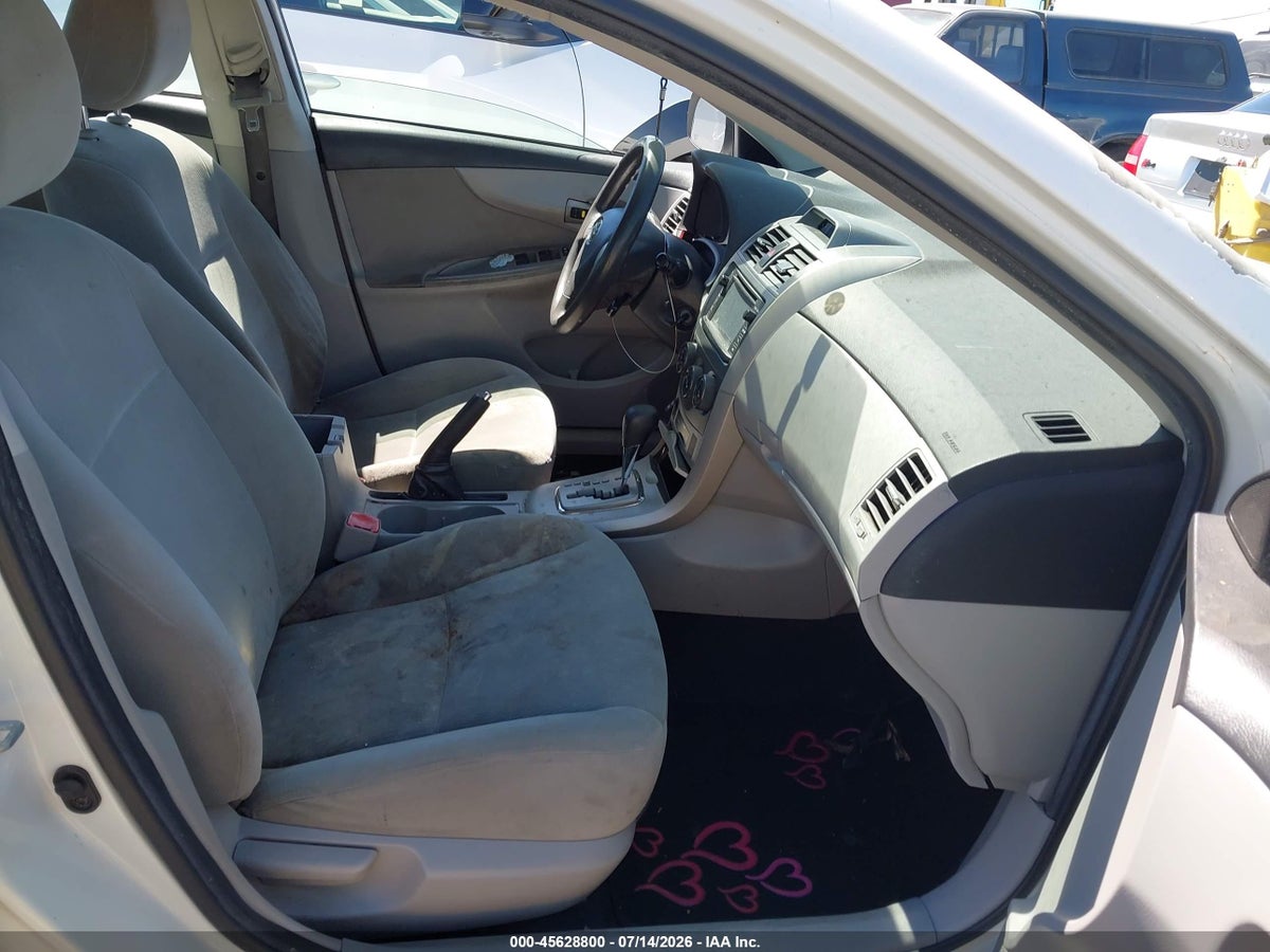 2013 TOYOTA COROLLA LE — снимка 5