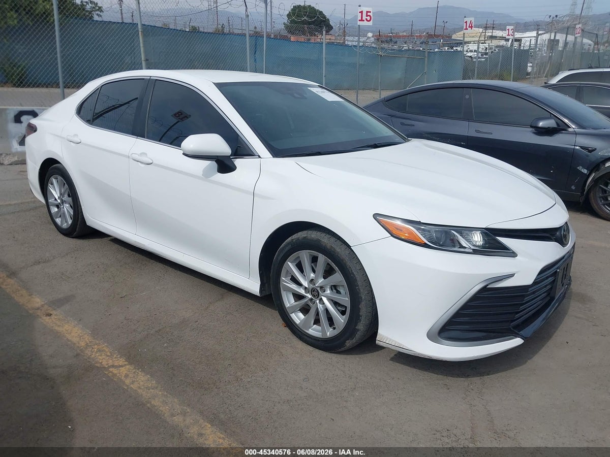 2022 TOYOTA CAMRY LE
