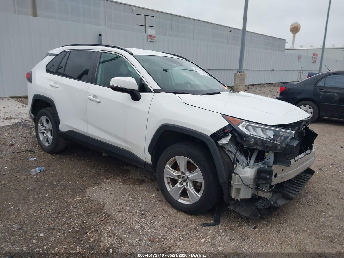 2020 TOYOTA RAV4 XLE