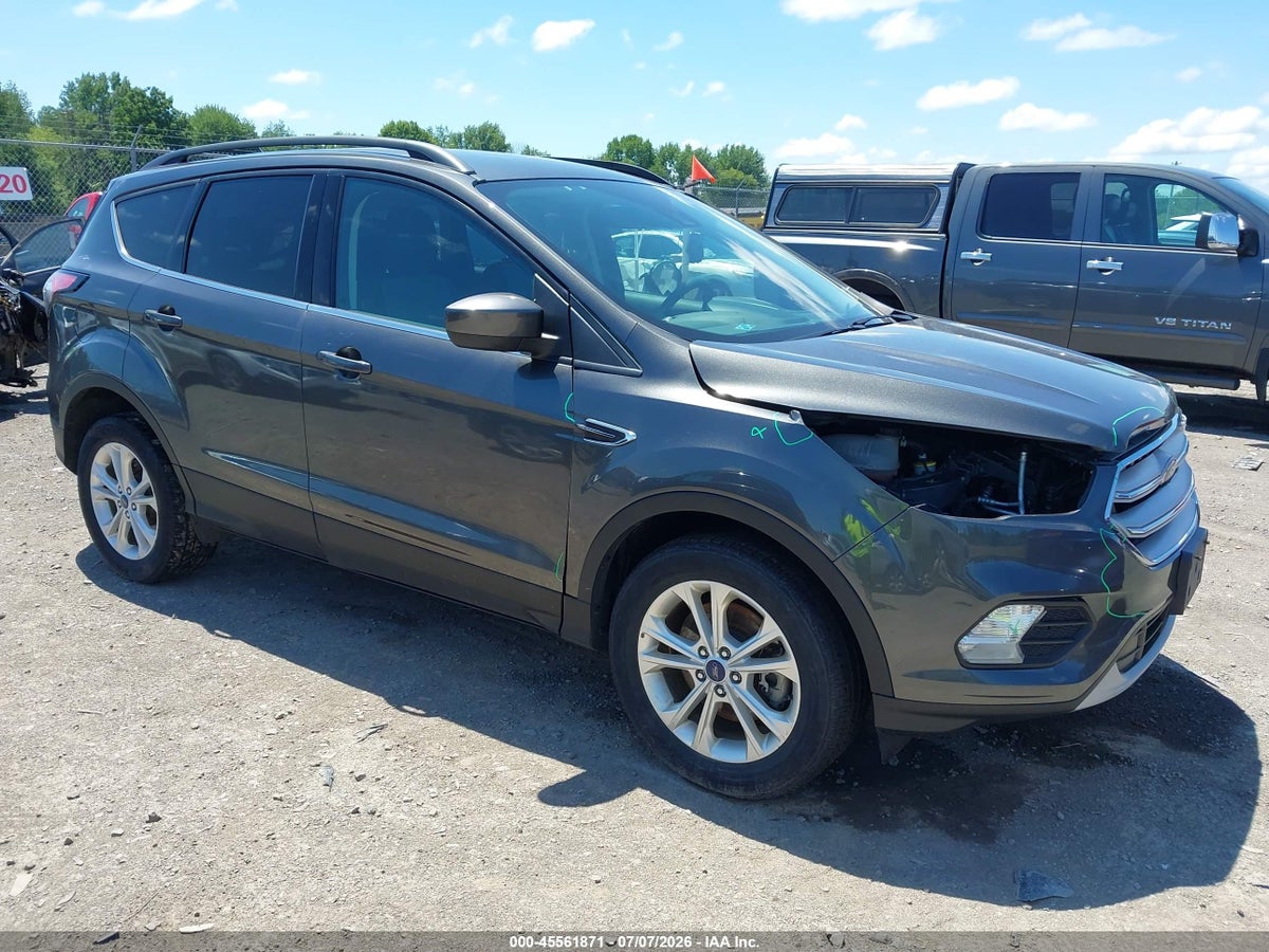 2018 FORD ESCAPE SE