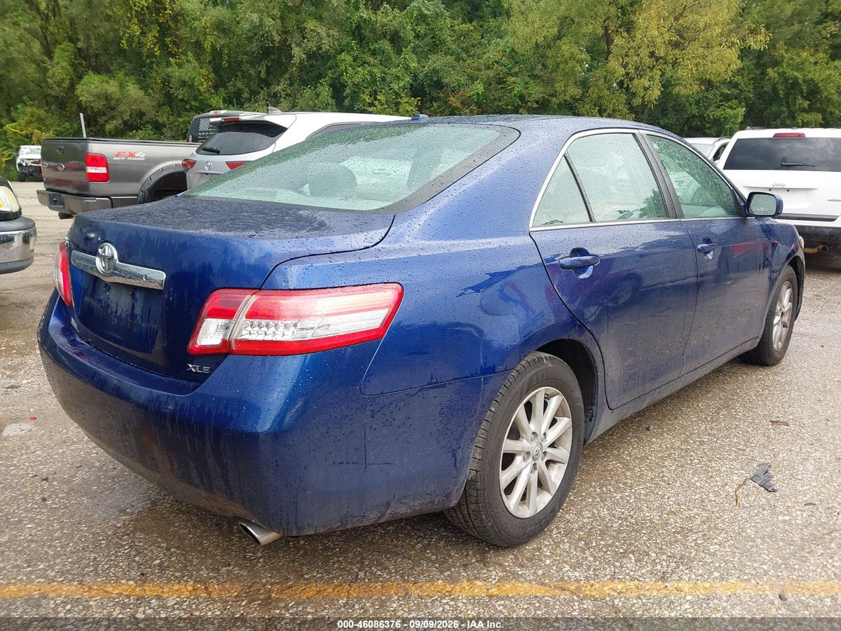 2011 TOYOTA CAMRY XLE — снимка 4