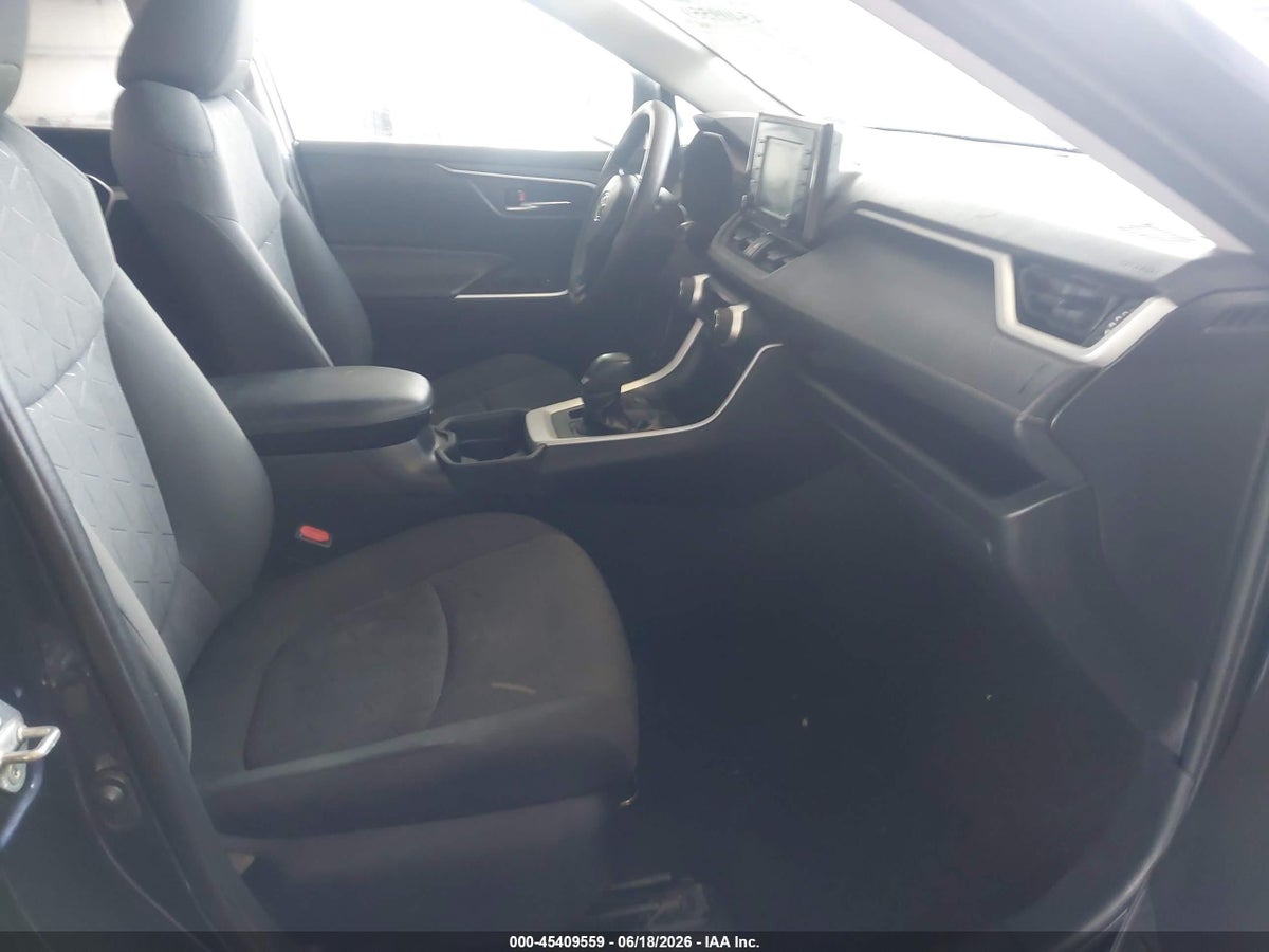 2020 TOYOTA RAV4 XLE — снимка 5