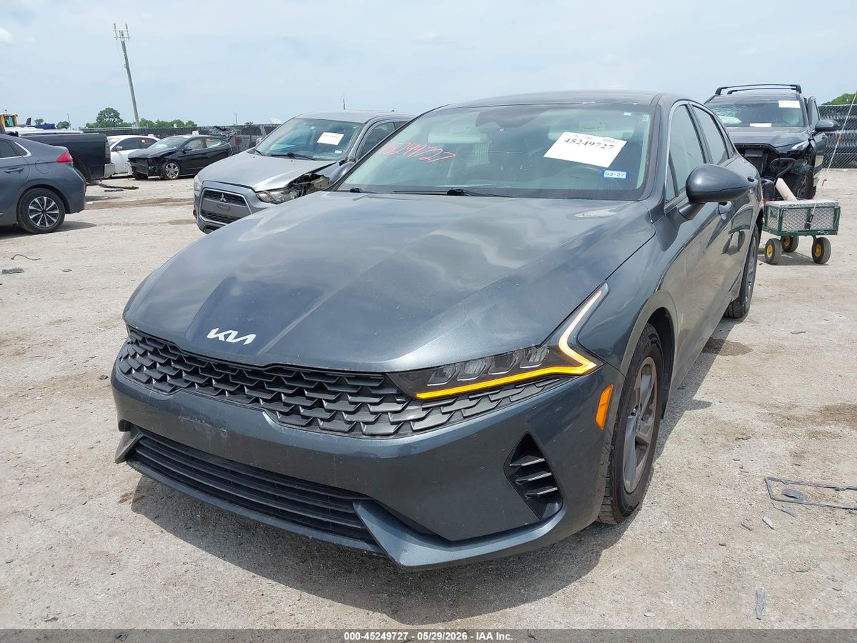 2023 KIA K5 LXS — снимка 2