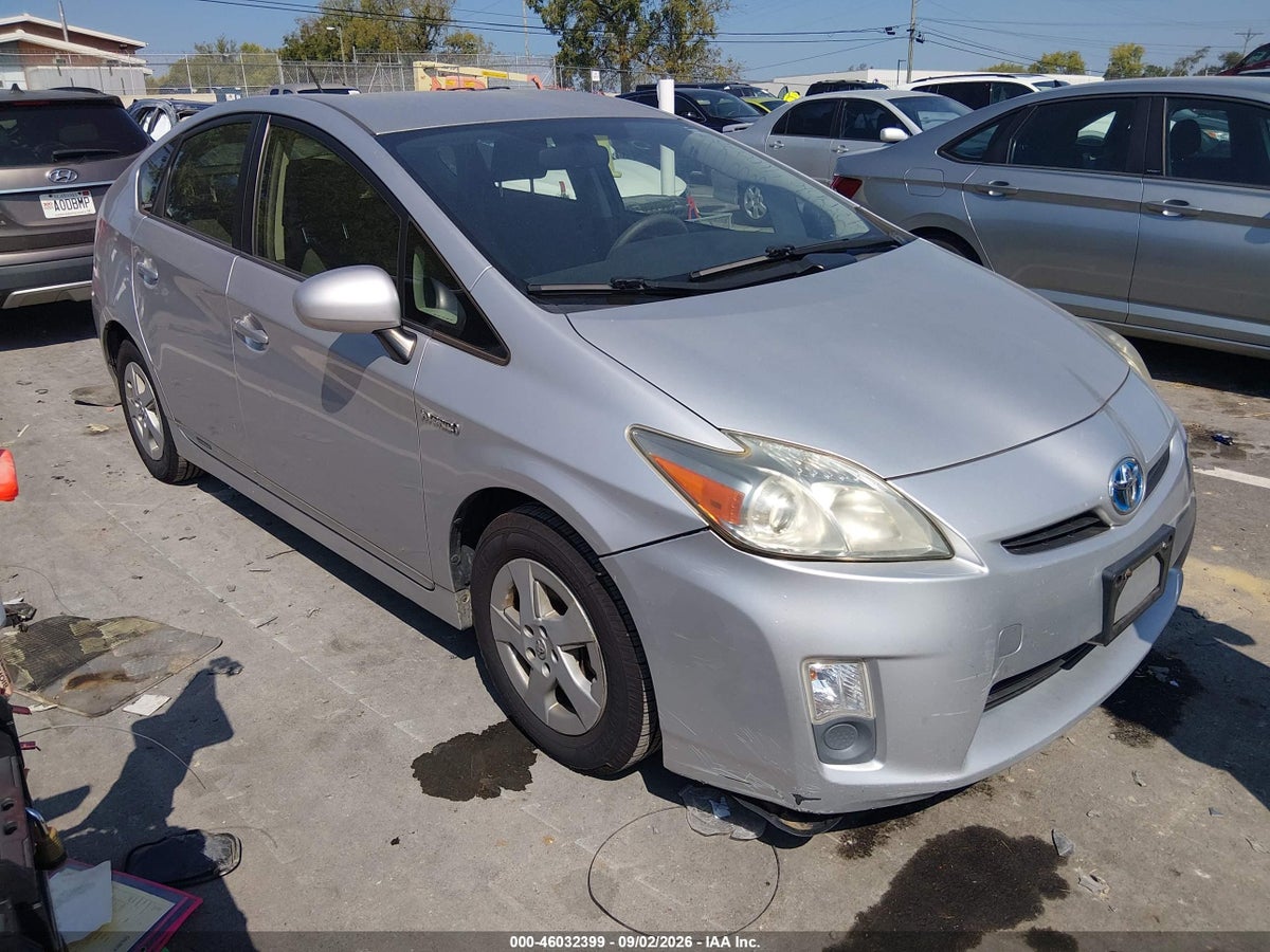 2011 TOYOTA PRIUS THREE