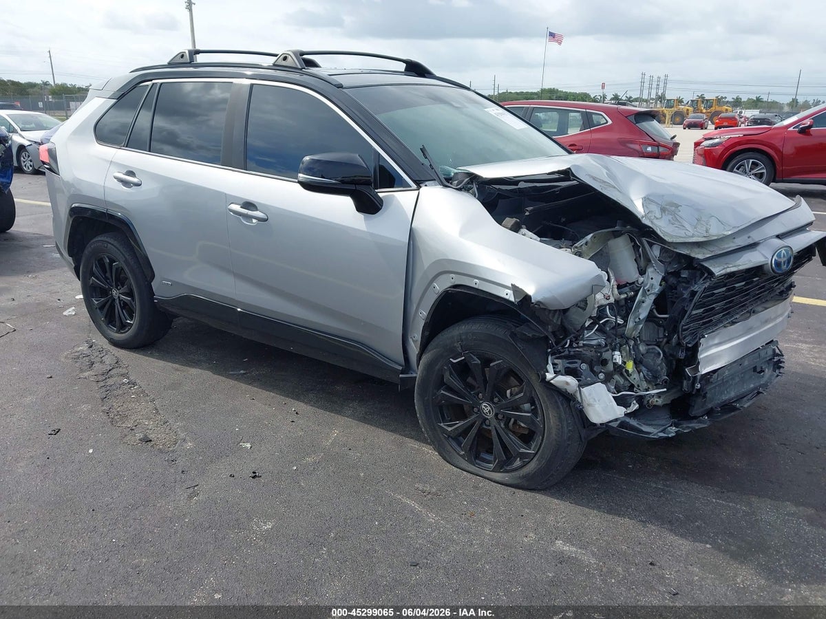 2022 TOYOTA RAV4 HYBRID XSE