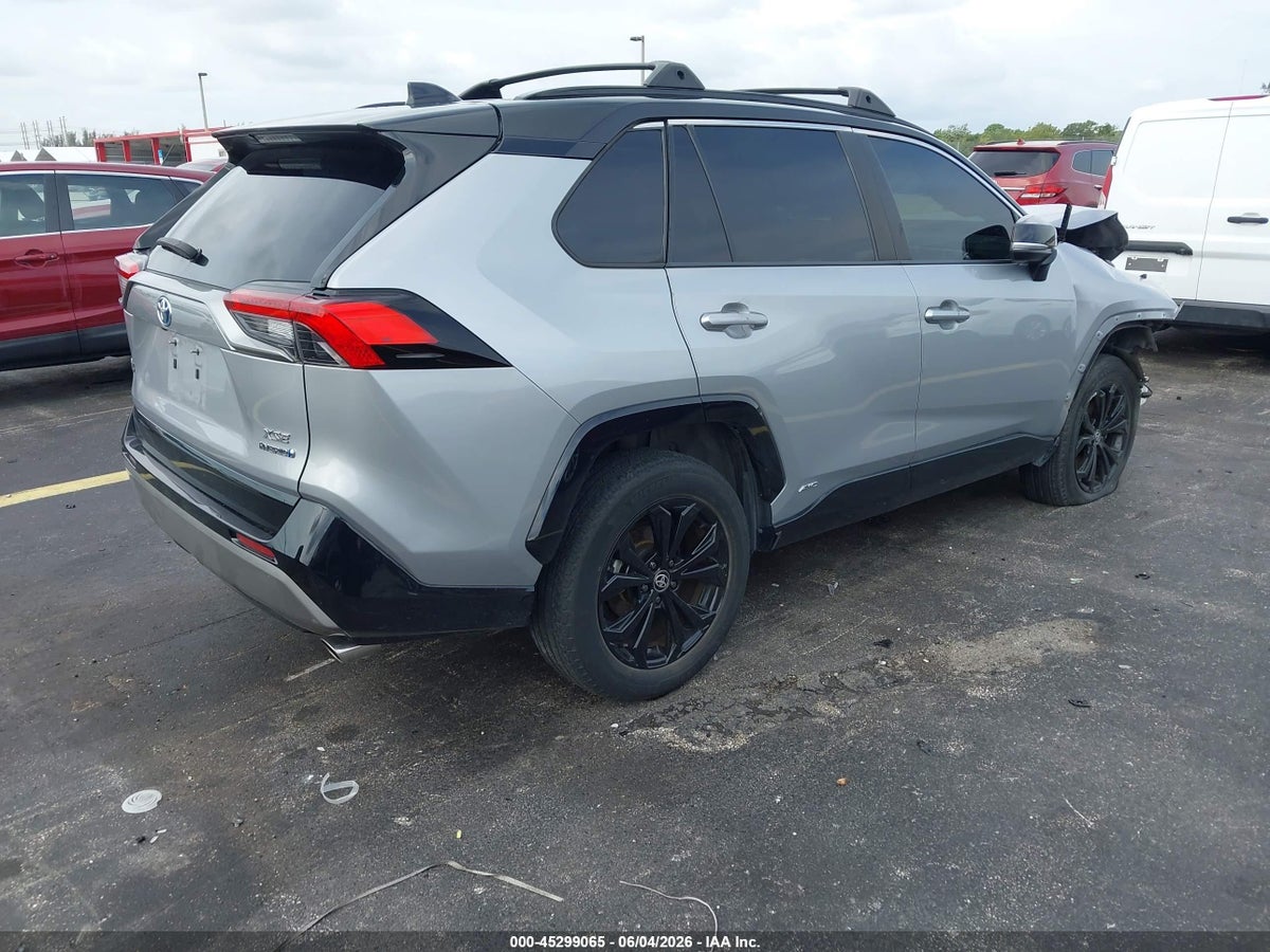 2022 TOYOTA RAV4 HYBRID XSE — снимка 4