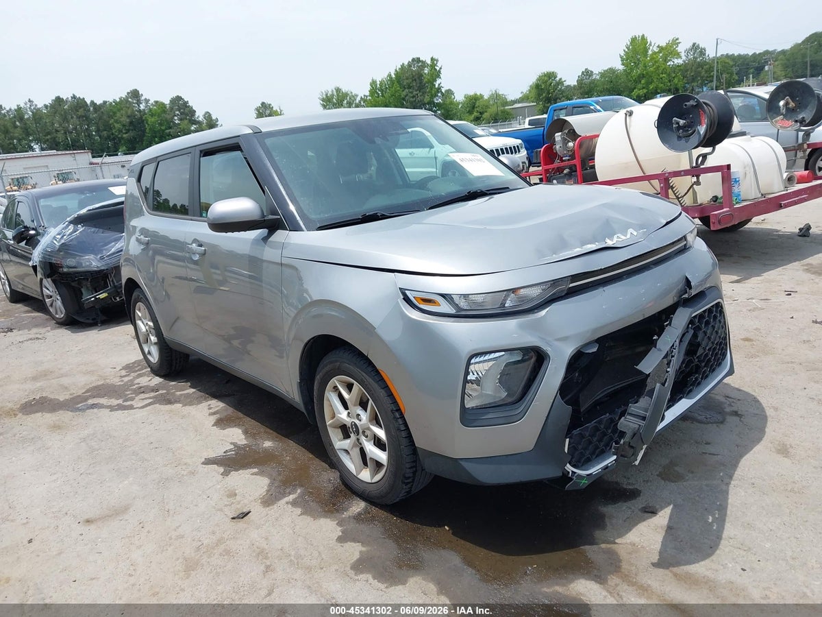 2022 KIA SOUL LX