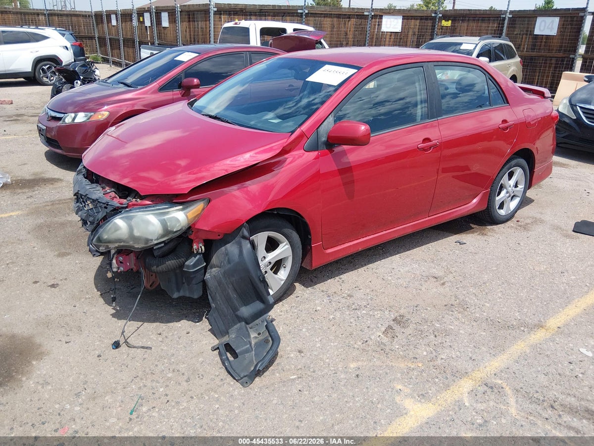 2013 TOYOTA COROLLA S — снимка 2