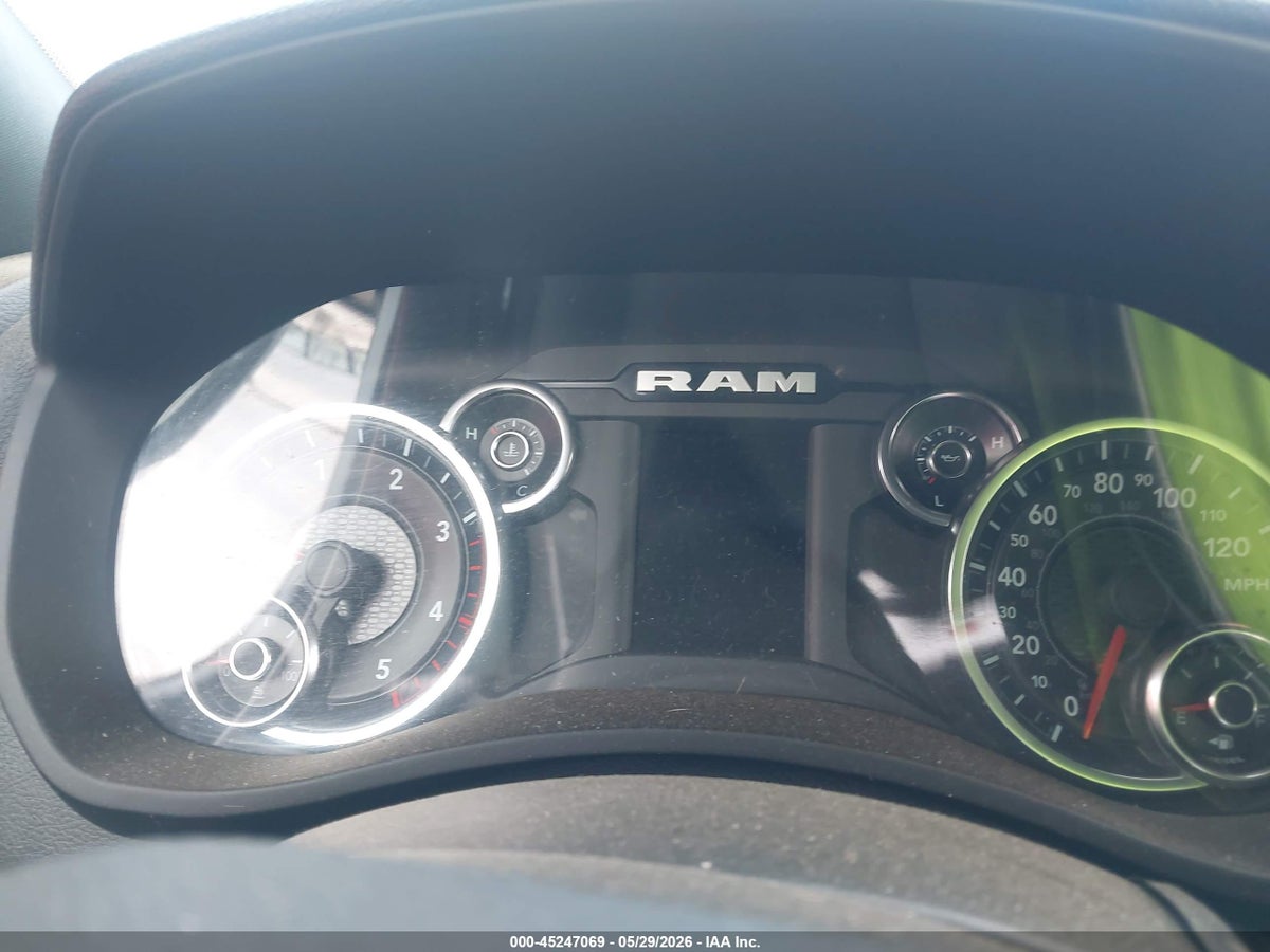 2022 RAM 3500 BIG HORN 4X4 8' BOX — снимка 5