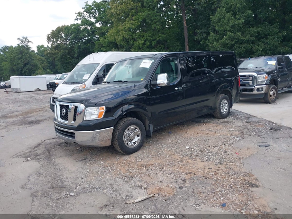 2017 NISSAN NV PASSENGER NV3500 HD SV V6 — снимка 2