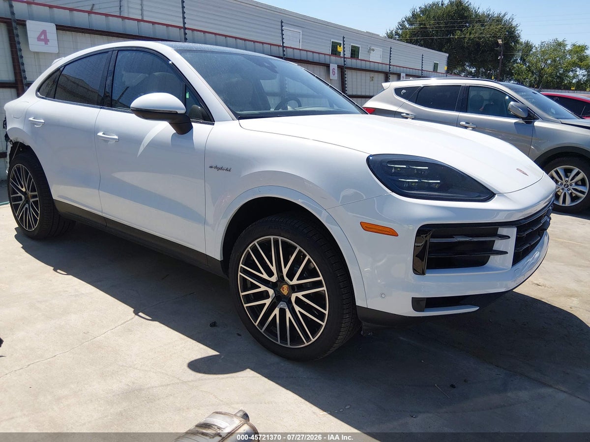 2026 PORSCHE CAYENNE E-HYBRID COUPE