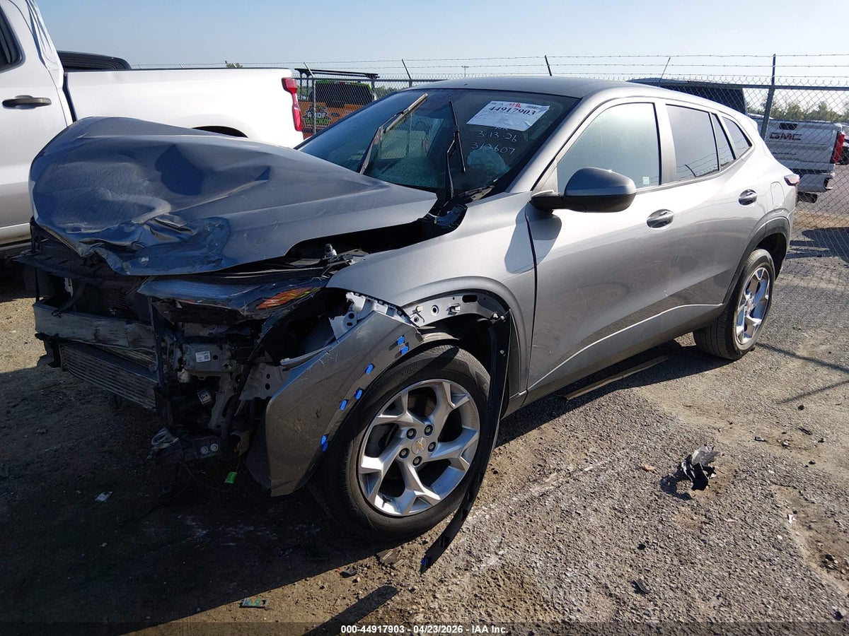 2024 CHEVROLET TRAX FWD SP — снимка 2