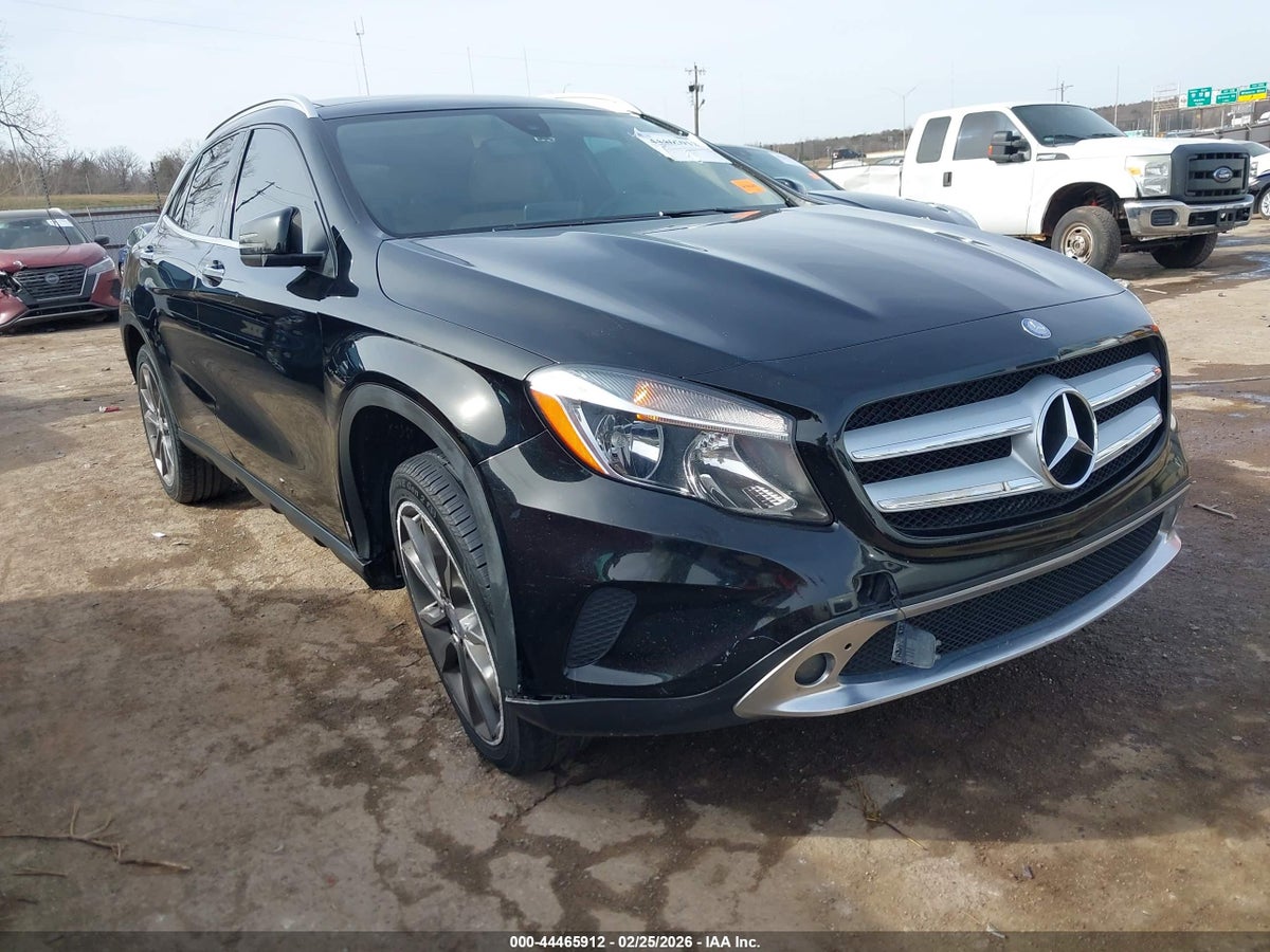 2017 MERCEDES-BENZ GLA 250