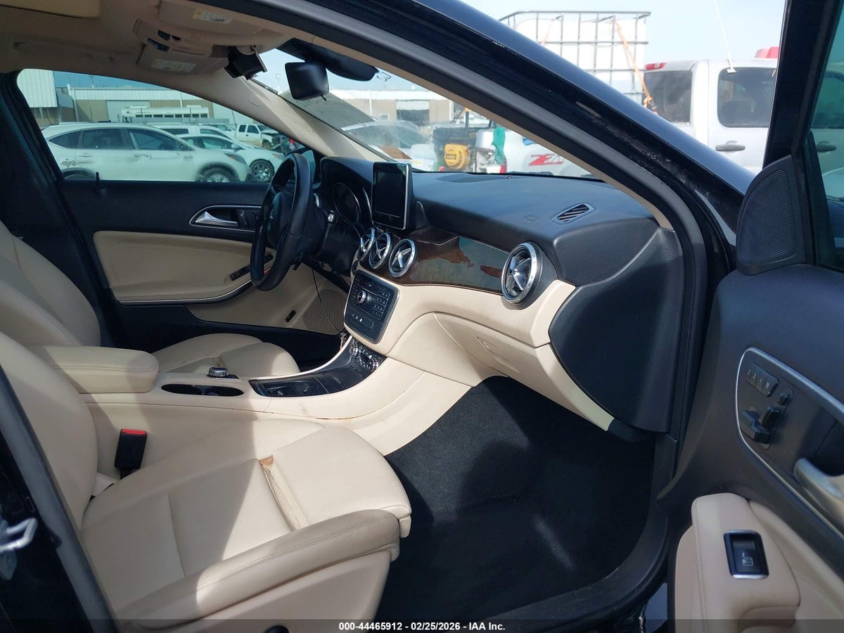 2017 MERCEDES-BENZ GLA 250 — снимка 5