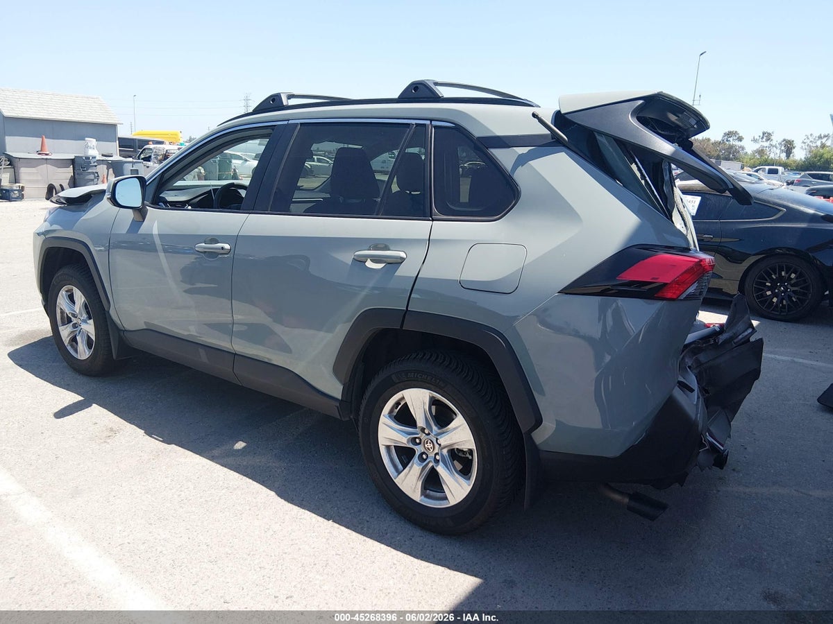 2021 TOYOTA RAV4 XLE — снимка 3