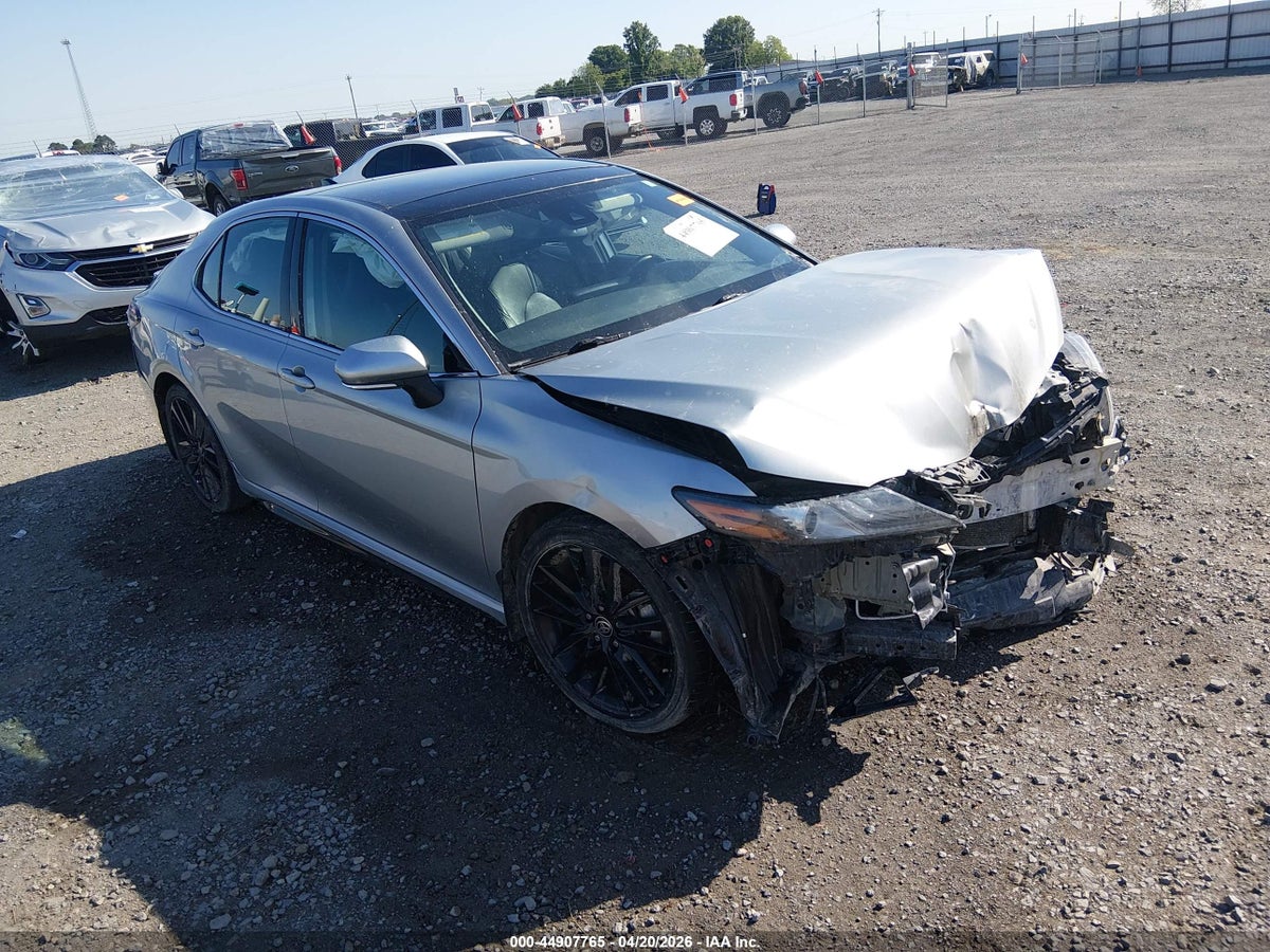 2021 TOYOTA CAMRY XSE