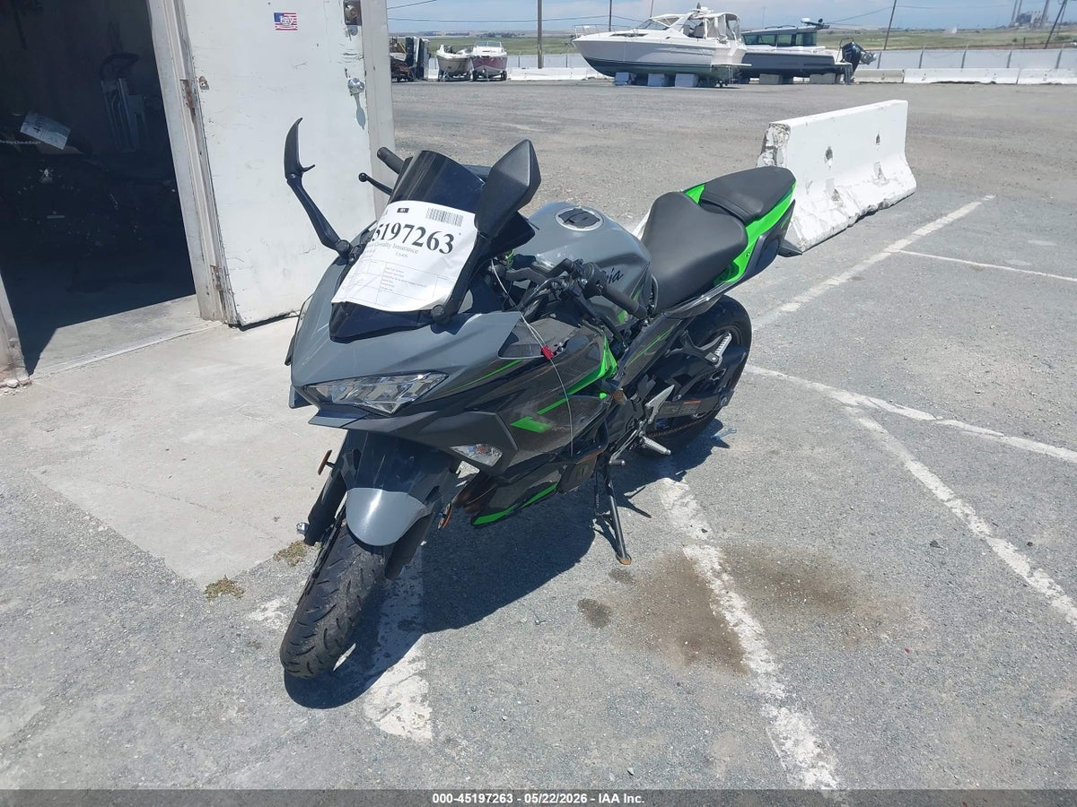 2019 KAWASAKI EX400 — снимка 2