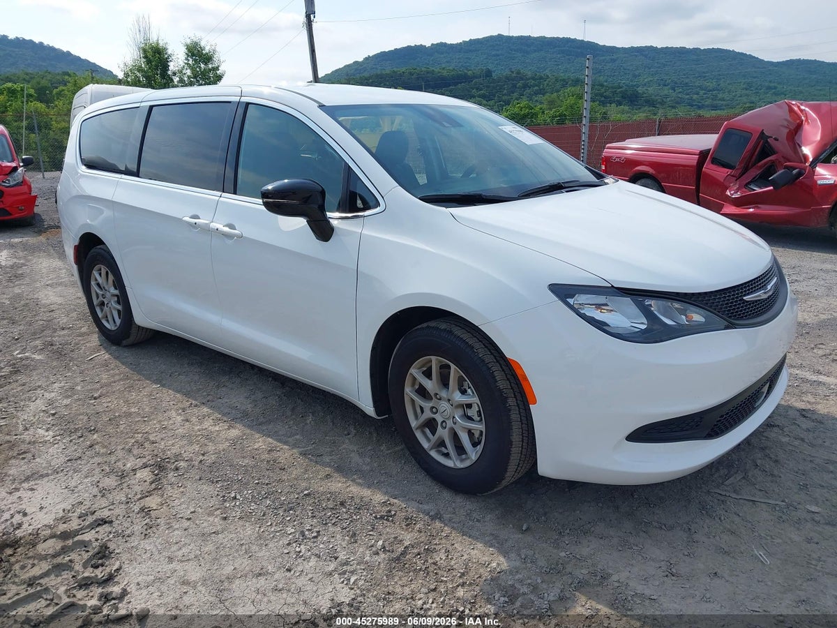 2026 CHRYSLER VOYAGER LX