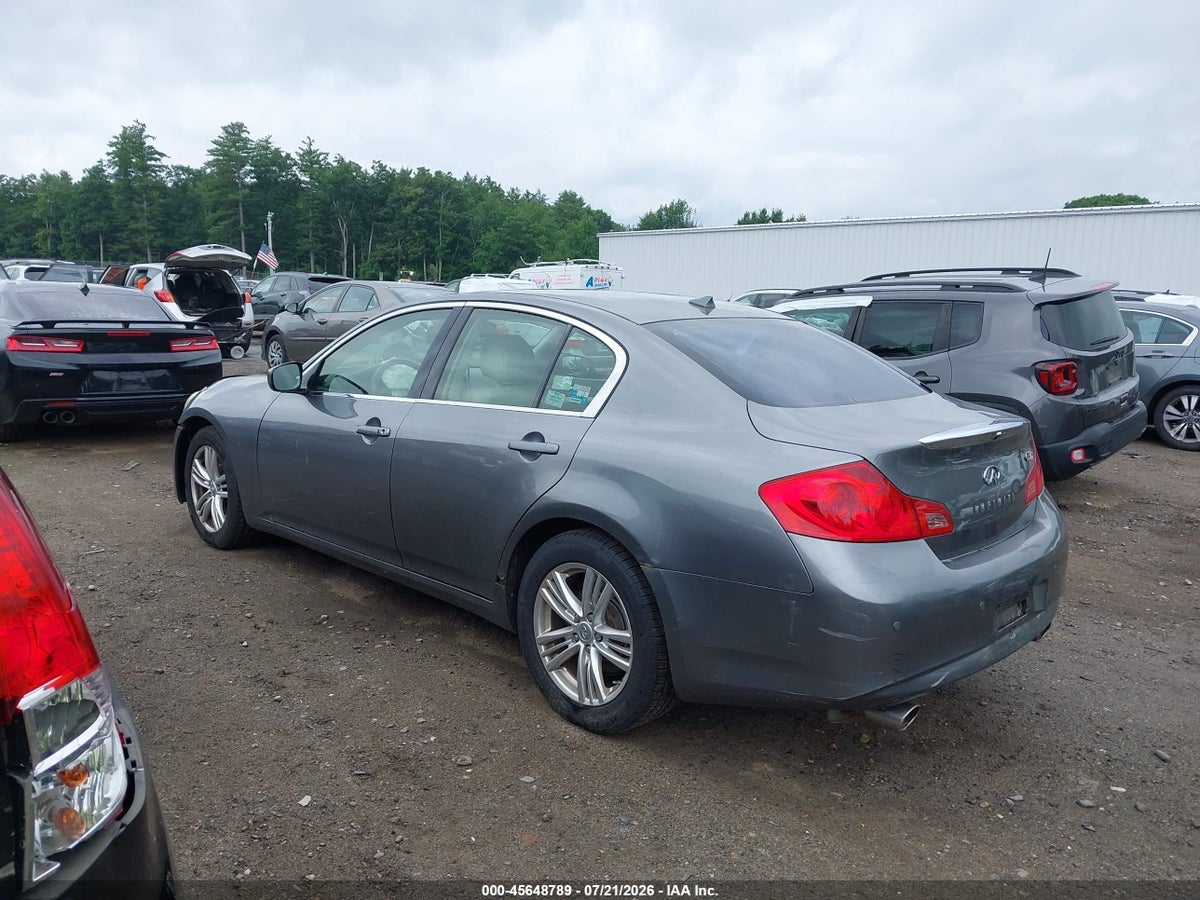 2013 INFINITI G37X — снимка 3