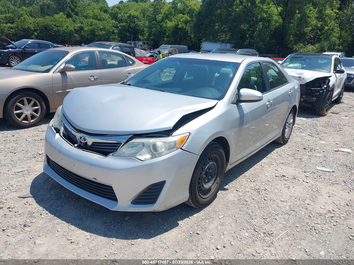 2014 TOYOTA CAMRY L — снимка 2