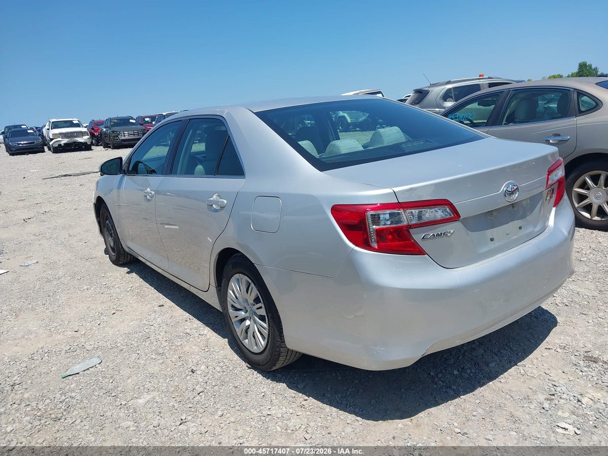 2014 TOYOTA CAMRY L — снимка 3