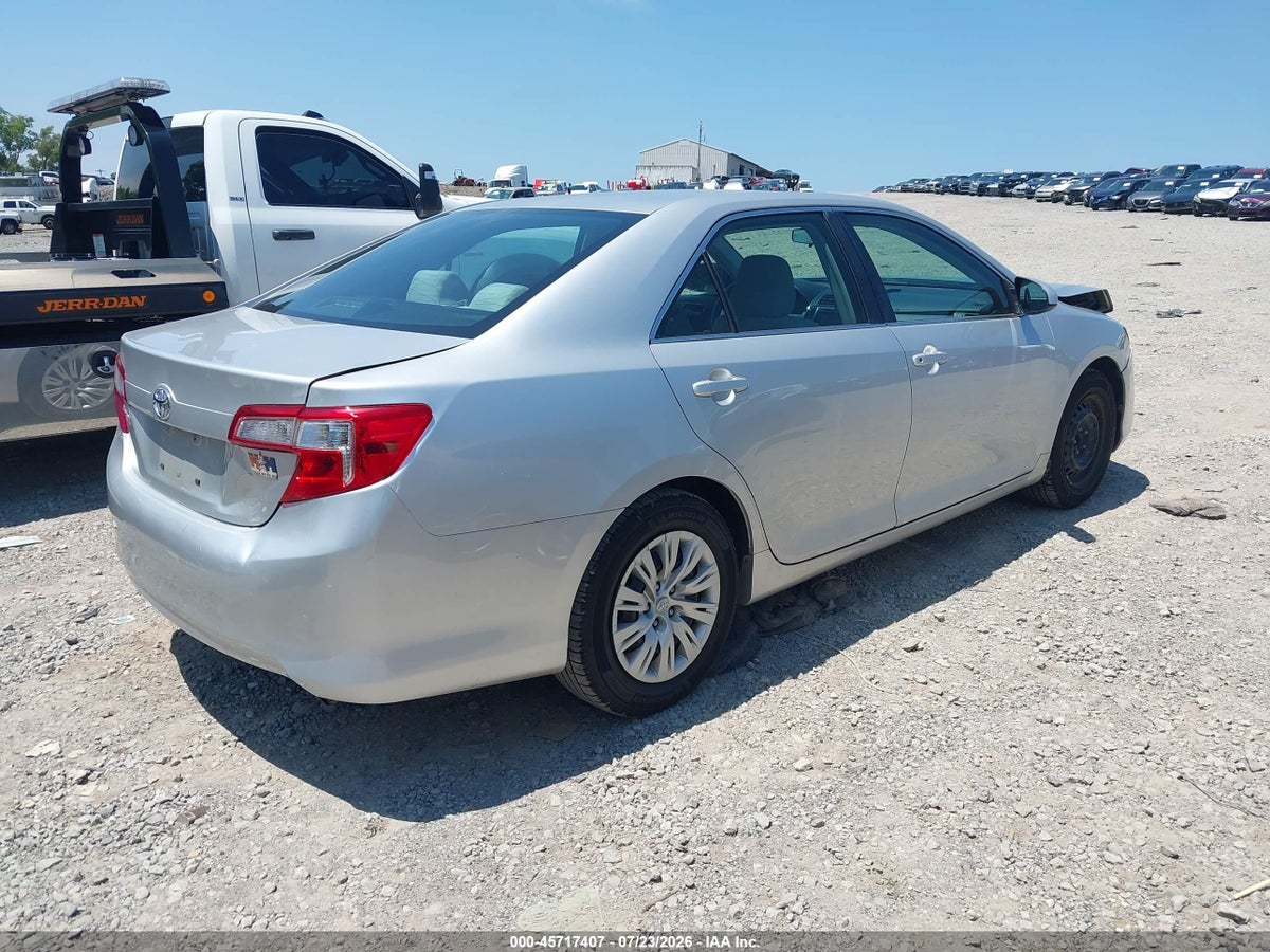 2014 TOYOTA CAMRY L — снимка 4