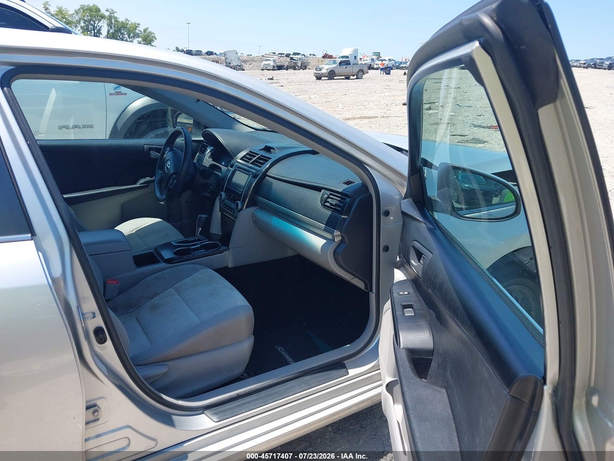 2014 TOYOTA CAMRY L — снимка 5