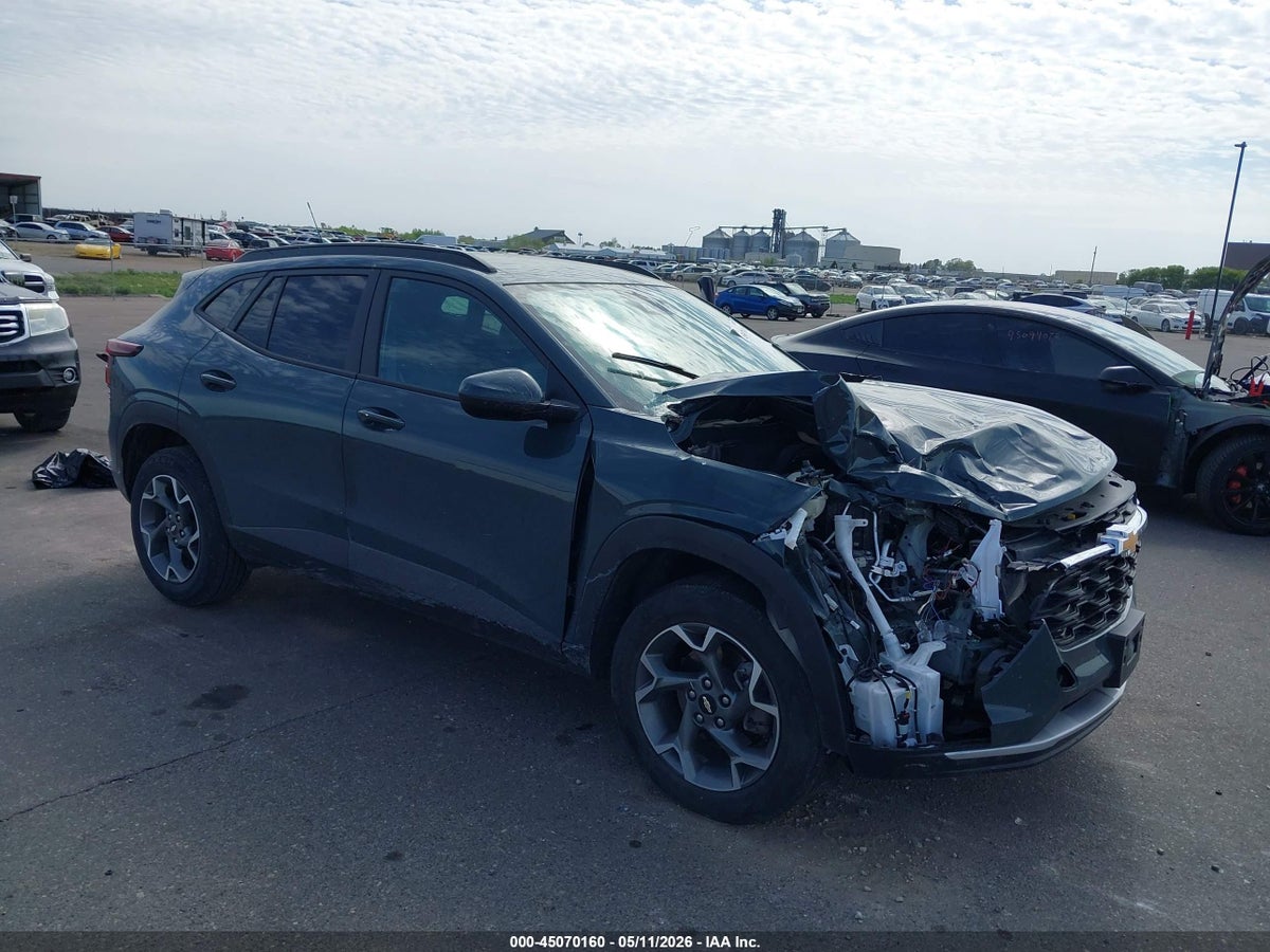2025 CHEVROLET TRAX FWD LT