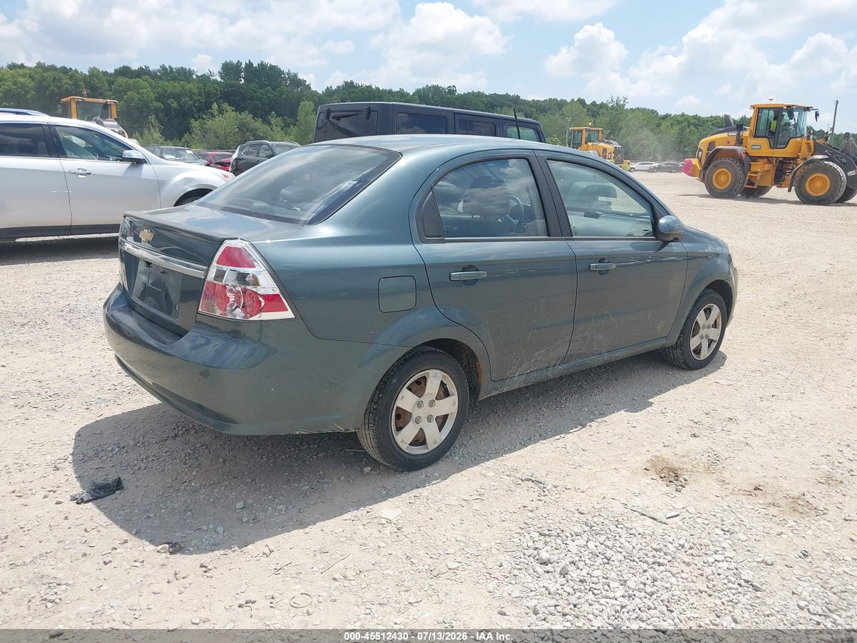 2011 CHEVROLET AVEO 1LT — снимка 4