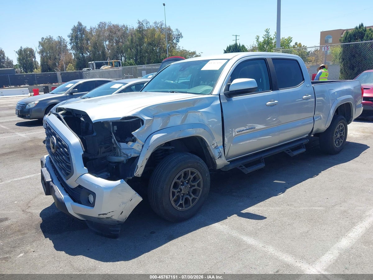 2022 TOYOTA TACOMA SR5 V6 — снимка 2