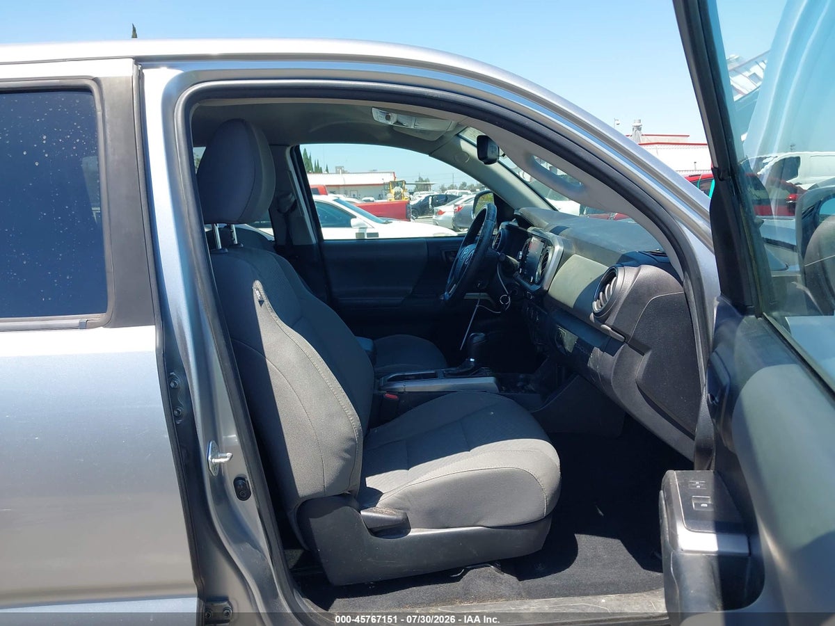 2022 TOYOTA TACOMA SR5 V6 — снимка 5