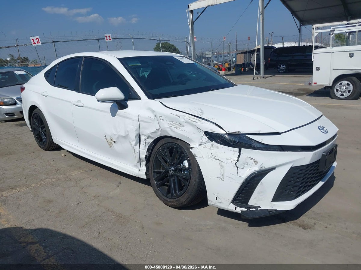 2025 TOYOTA CAMRY SE
