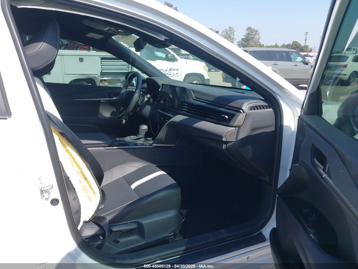 2025 TOYOTA CAMRY SE — снимка 5