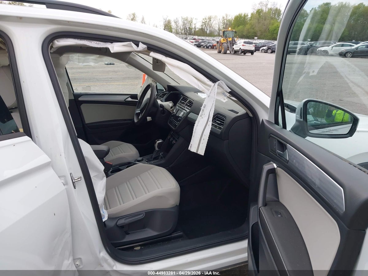 2024 VOLKSWAGEN TIGUAN 2.0T S — снимка 5