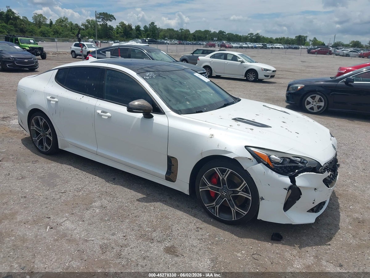 2018 KIA STINGER GT1