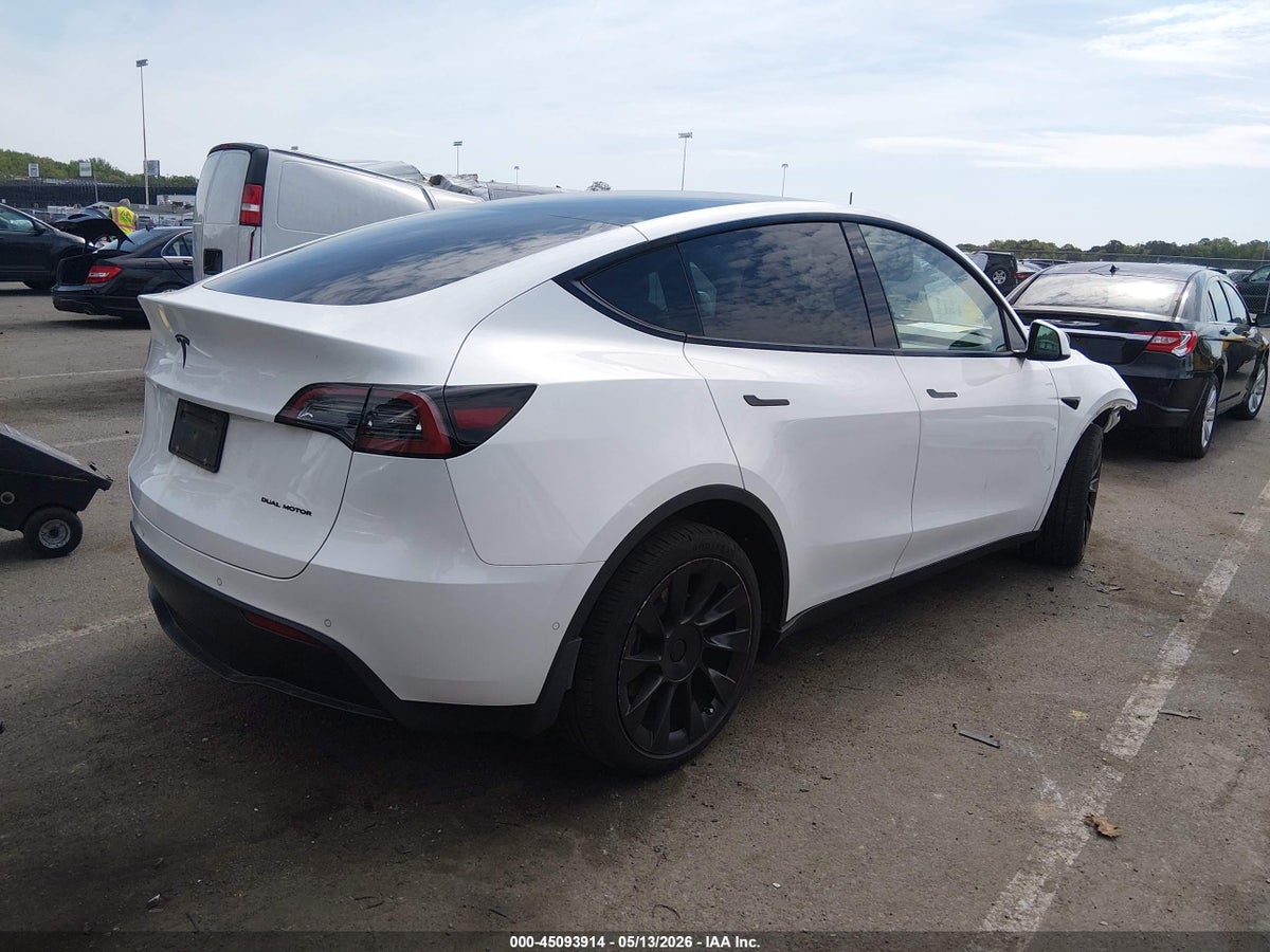 2021 TESLA MODEL Y LONG RANGE DUAL MOTOR ALL-WHEEL DRIVE — снимка 4