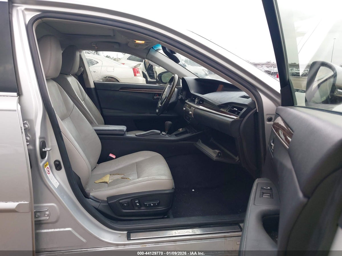 2013 LEXUS ES 350 — снимка 5