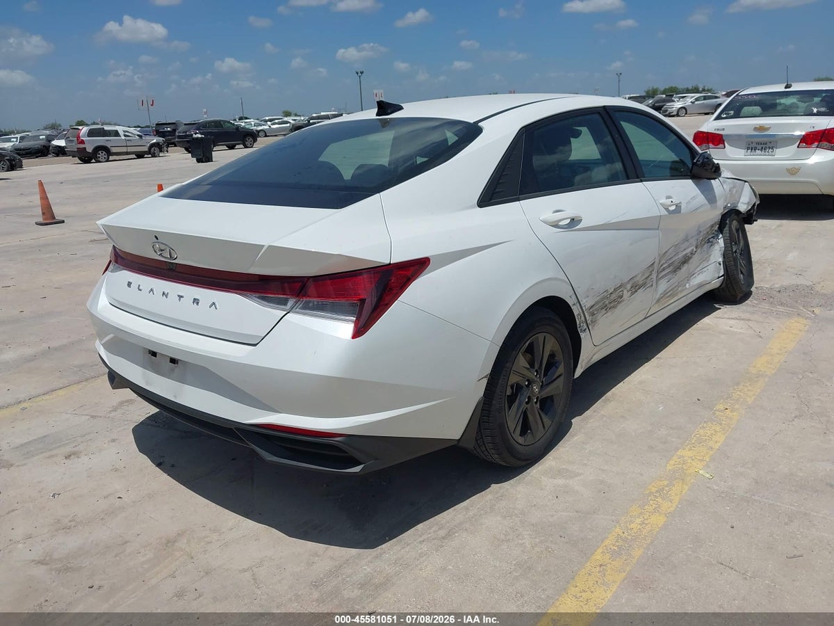 2022 HYUNDAI ELANTRA SEL — снимка 4